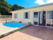 Casa / Sobrado para Venda em Guaratuba/PR Nereidas 2 Quartos