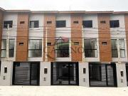 Casa / Sobrado para Venda em Guarujá/SP Enseada 2 Quartos