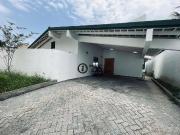 Casa / Sobrado para Venda em Guarujá/SP Enseada 4 Quartos