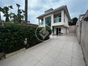 Casa / Sobrado para Venda em Guarujá/SP Enseada 5 Quartos