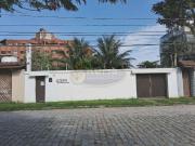 Casa / Sobrado para Venda em Guarujá/SP Enseada 5 Quartos