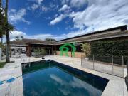 Casa / Sobrado para Venda em Guarujá/SP Enseada 6 Quartos