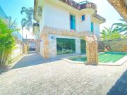 Casa / Sobrado para Venda em Guarujá/SP Enseada 6 Quartos