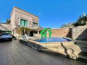 Casa / Sobrado para Venda em Guarujá/SP Jardim Guaiuba 5...