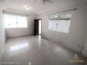 Casa / Sobrado para Venda em Guarujá/SP Jardim Las...