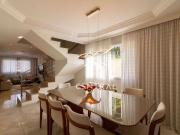 Casa / Sobrado para Venda em Guarulhos/SP Picanço 4 Quartos