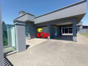 Casa / Sobrado para Venda em Imbé/RS Centro 2 Quartos