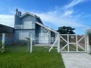 Casa / Sobrado para Venda em Imbé/RS Centro 4 Quartos