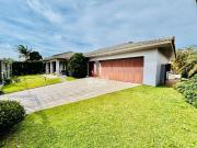 Casa / Sobrado para Venda em Imbé/RS Centro 4 Quartos