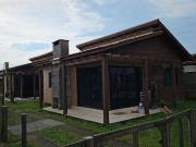 Casa / Sobrado para Venda em Imbituba/SC Araçatuba 4 Quartos
