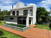 Casa / Sobrado para Venda em Imbituba/SC Praia do Rosa 3...