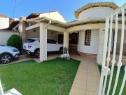 Casa / Sobrado para Venda em Ipatinga/MG Imbaúbas 3 Quartos