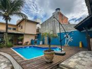 Casa / Sobrado para Venda em Itanhaém/SP Centro 6 Quartos