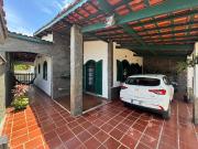 Casa / Sobrado para Venda em Itanhaém/SP Suarão 3 Quartos