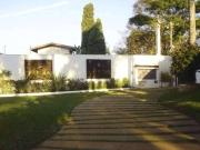 Casa / Sobrado para Venda em Itapecerica da Serra/SP...