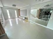 Casa / Sobrado para Venda em Itapema/SC Casa Branca 4...