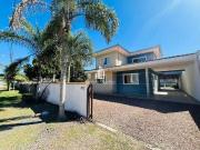 Casa / Sobrado para Venda em Itapoá/SC Barra do Sai 3...