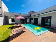 Casa / Sobrado para Venda em Itapoá/SC Barra do Sai 4...