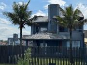 Casa / Sobrado para Venda em Itapoá/SC Barra do Sai 4...
