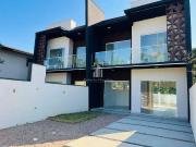 Casa / Sobrado para Venda em Itapoá/SC Centro 3 Quartos