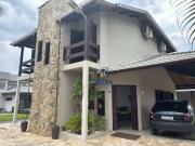 Casa / Sobrado para Venda em Itapoá/SC Centro 5 Quartos