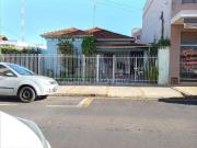 Casa / Sobrado para Venda em Jaboticabal/SP Centro 4 Quartos