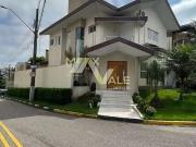 Casa / Sobrado para Venda em Jacareí/SP Vila Branca 3...