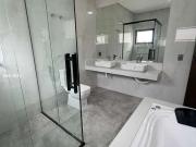 Casa / Sobrado para Venda em Jandira/SP Jardim do Golf I...