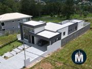 Casa / Sobrado para Venda em Jandira/SP Jardim do Golf I...