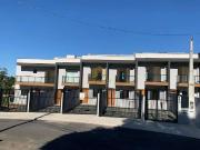 Casa / Sobrado para Venda em Joinville/SC Anita...