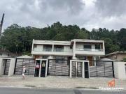Casa / Sobrado para Venda em Joinville/SC Anita...