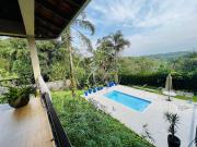 Casa / Sobrado para Venda em Joinville/SC Atiradores 4...