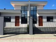 Casa / Sobrado para Venda em Joinville/SC Aventureiro 3...
