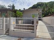 Casa / Sobrado para Venda em Joinville/SC Boa Vista 4...