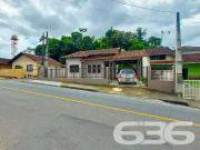 Casa / Sobrado para Venda em Joinville/SC Boehmerwald 3...