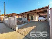 Casa / Sobrado para Venda em Joinville/SC Boehmerwald 4...