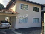 Casa / Sobrado para Venda em Joinville/SC Bom Retiro 3...