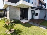 Casa / Sobrado para Venda em Joinville/SC Bom Retiro 3...