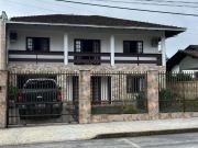 Casa / Sobrado para Venda em Joinville/SC Bom Retiro 4...