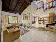 Casa / Sobrado para Venda em Joinville/SC Bom Retiro 4...