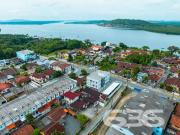 Casa / Sobrado para Venda em Joinville/SC Espinheiros 5...