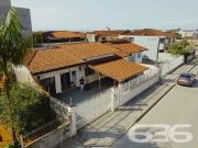 Casa / Sobrado para Venda em Joinville/SC Fátima 4 Quartos