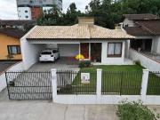 Casa / Sobrado para Venda em Joinville/SC Floresta 3 Quartos