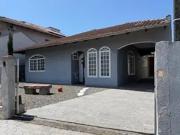 Casa / Sobrado para Venda em Joinville/SC Floresta 3 Quartos