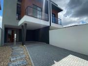 Casa / Sobrado para Venda em Joinville/SC Floresta 3 Quartos