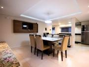 Casa / Sobrado para Venda em Joinville/SC Floresta 3 Quartos