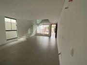 Casa / Sobrado para Venda em Joinville/SC Floresta 3 Quartos