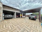 Casa / Sobrado para Venda em Joinville/SC Floresta 4 Quartos