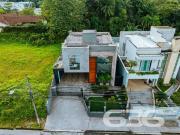 Casa / Sobrado para Venda em Joinville/SC Floresta 4 Quartos
