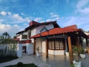 Casa / Sobrado para Venda em Joinville/SC Floresta 4 Quartos